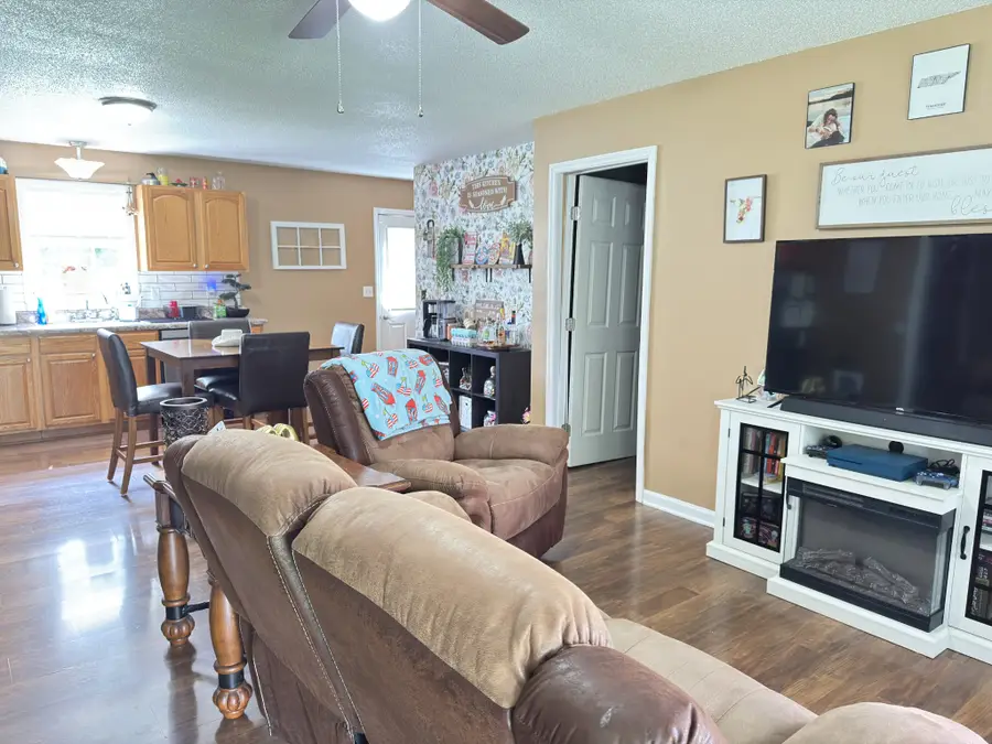 70 Flintville Rd, Flintville, TN 37335 - #3