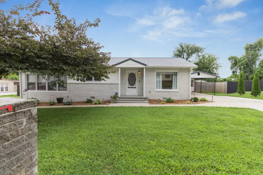 207 Fairview St, Estill Springs, TN 37330 - #3