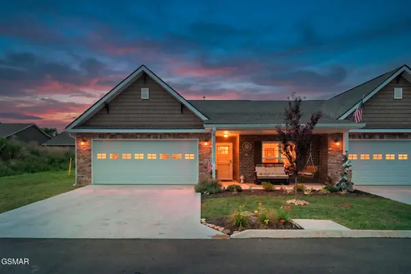 965 Juneberry Lane, Pigeon Forge, TN 37863