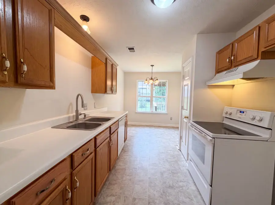 499 Holland Ridge Dr, La Vergne, TN 37086 - #2