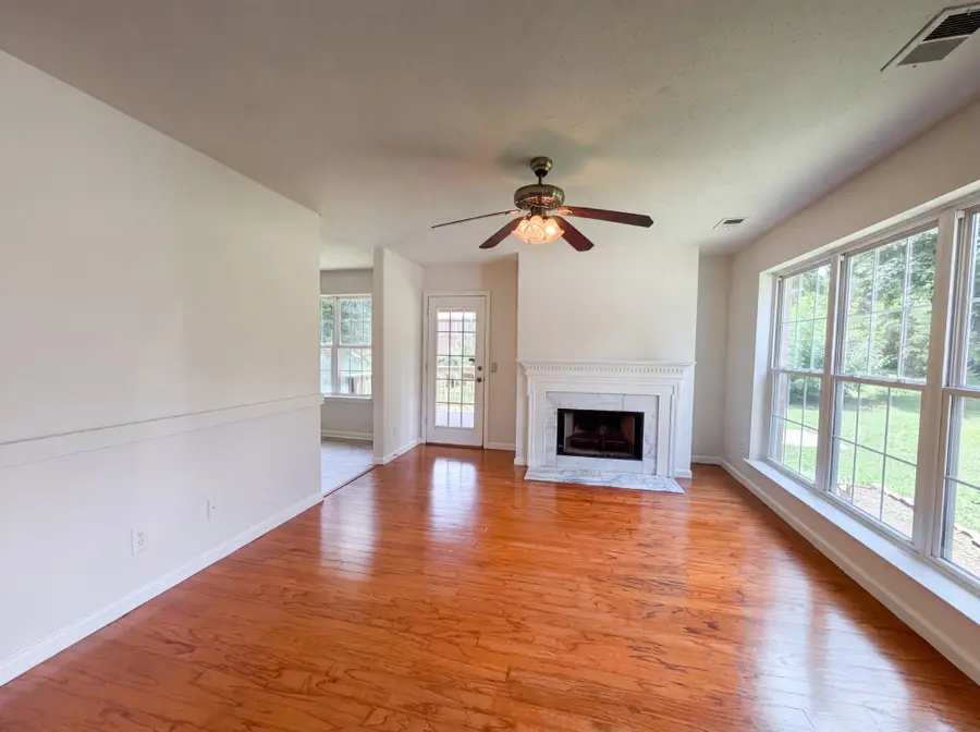 499 Holland Ridge Dr, La Vergne, TN 37086 - #3