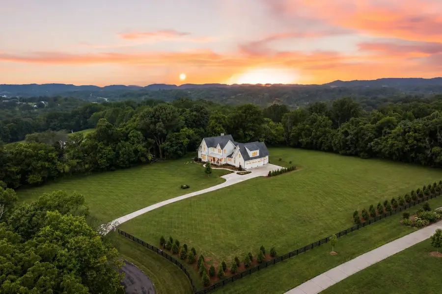 6916 Farm Path Ln, College Grove, TN 37046 - #2