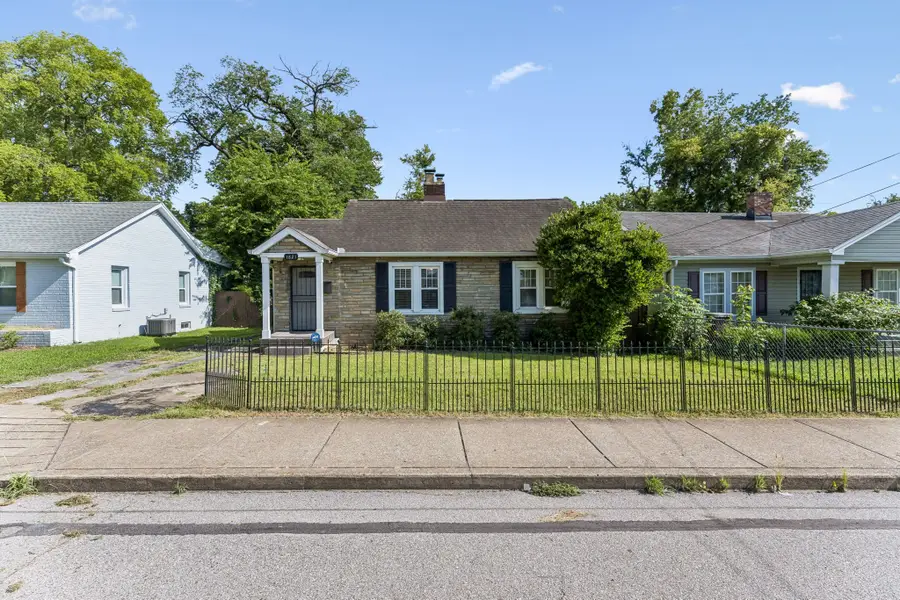 1821 Underwood St, Nashville, TN 37208 - #3