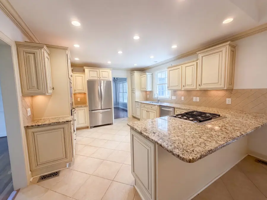 608 Estes Rd, Nashville, TN 37215 - #2