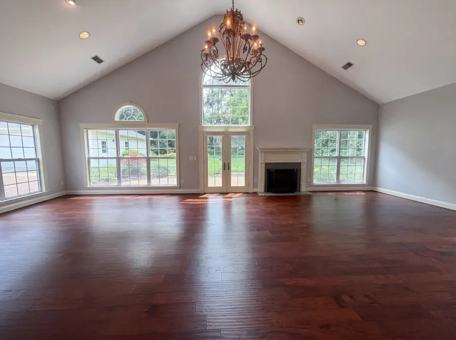 608 Estes Rd, Nashville, TN 37215 - #3