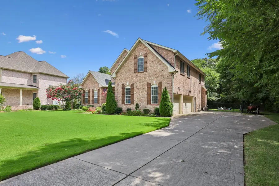 2208 Higgins Ln, Murfreesboro, TN 37130 - #2