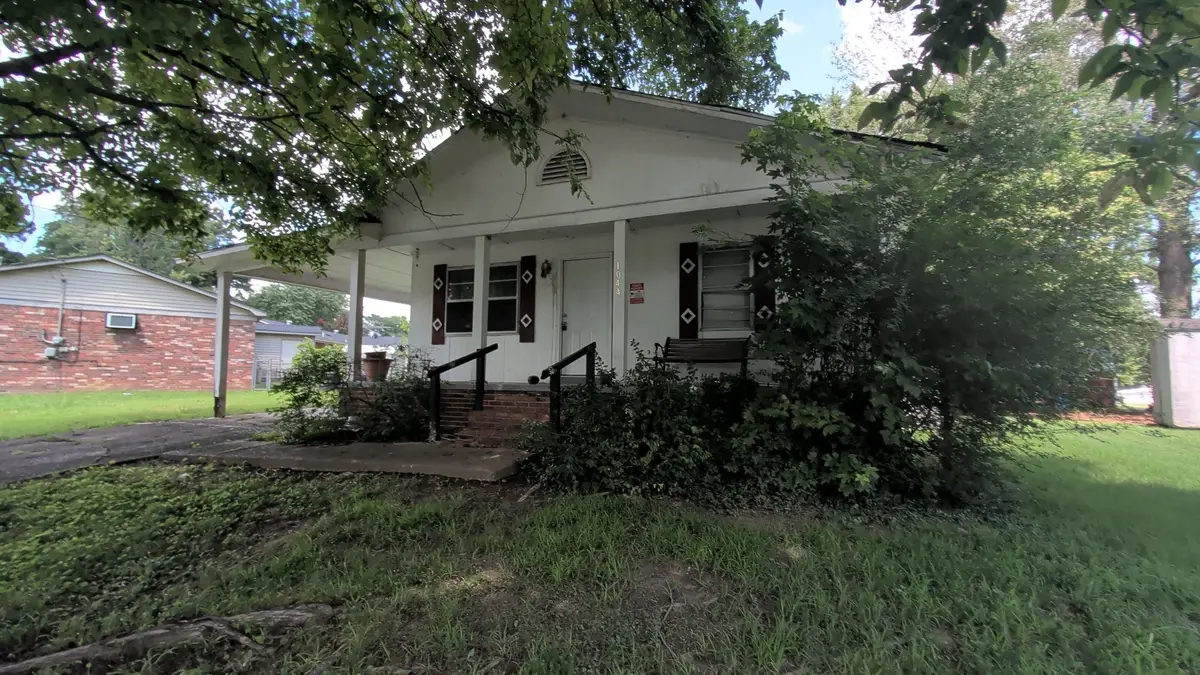 1044 Highland St, Brownsville, TN 38012 - #1