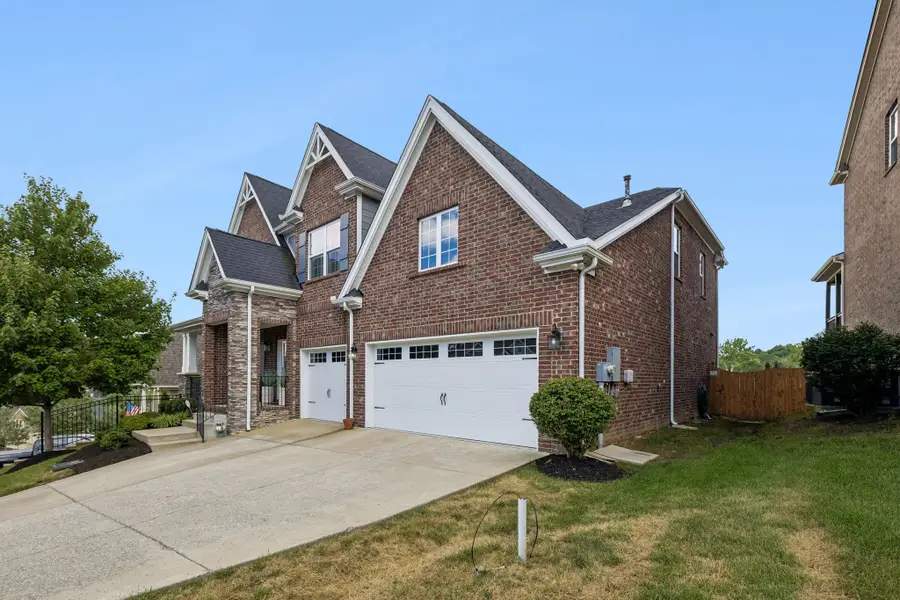 1512 Davidge Dr, Nashville, TN 37221 - #2