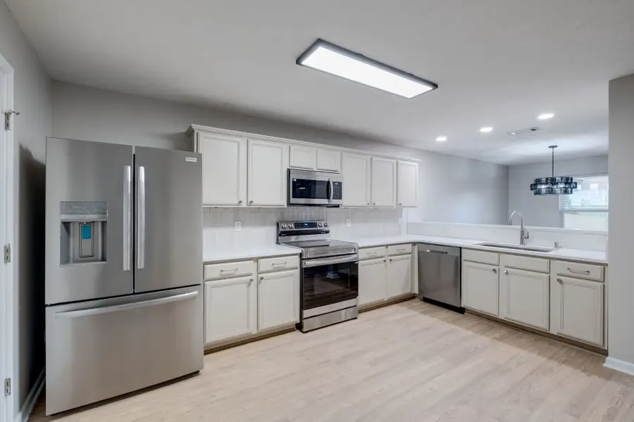 1053 Gannett Rd, Hendersonville, TN 37075 - #2