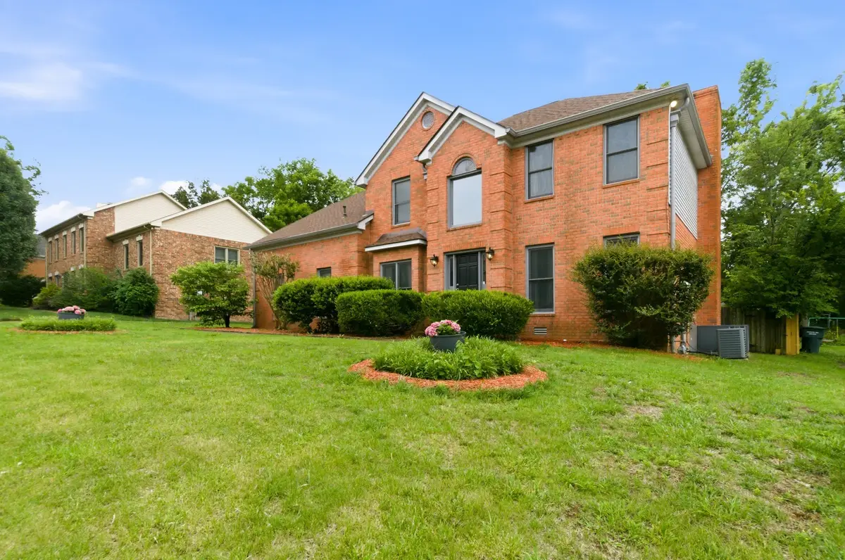 7220 River Bend Rd, Nashville, TN 37221 - #1