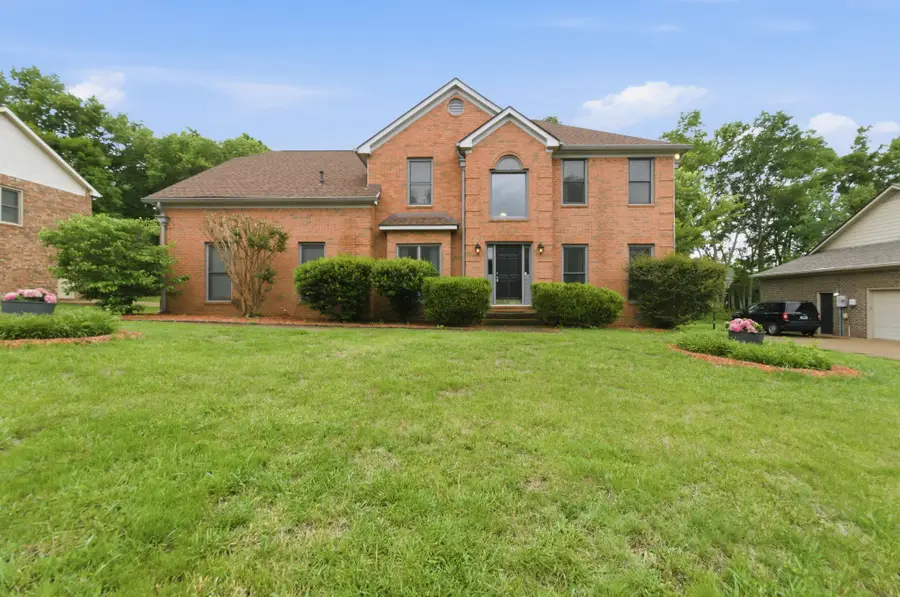 7220 River Bend Rd, Nashville, TN 37221 - #2
