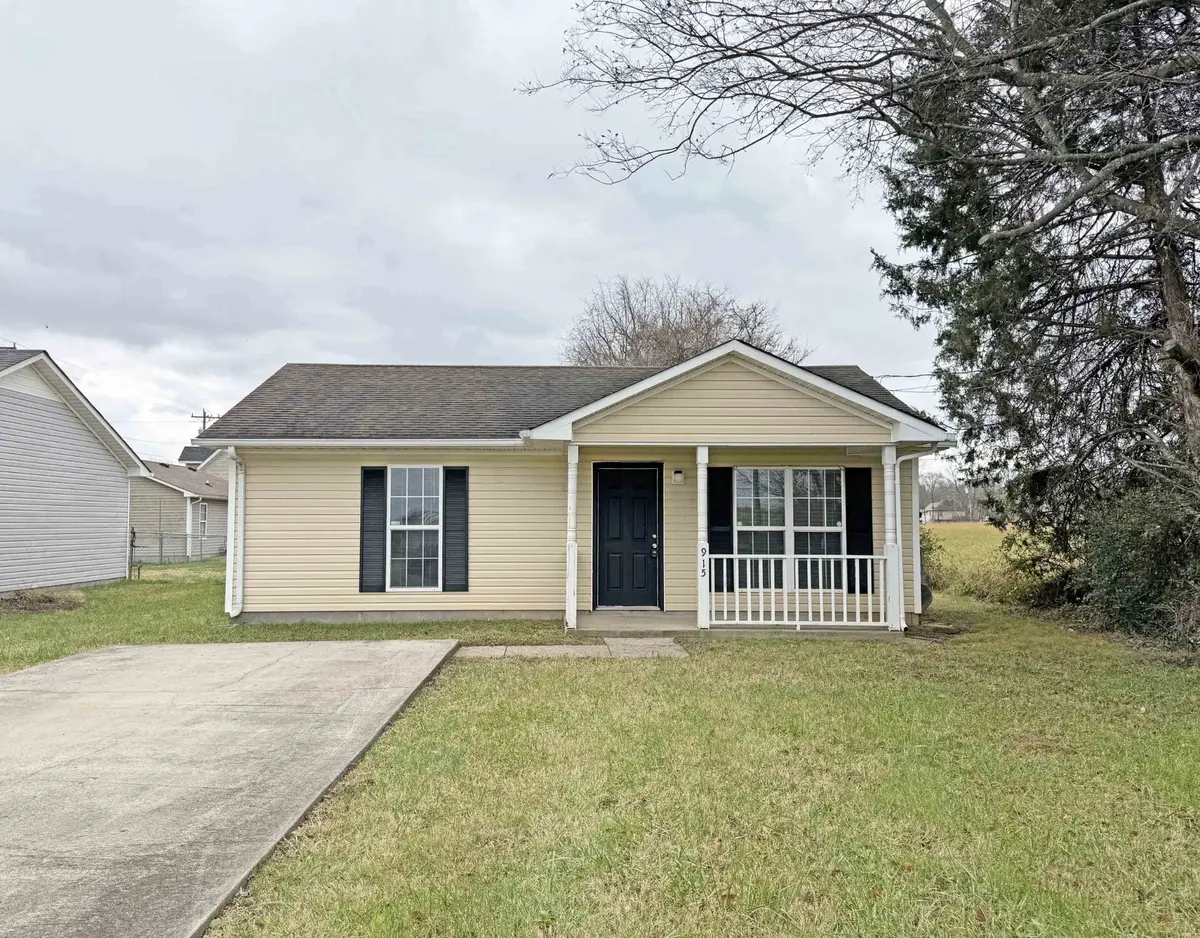 915 Stateline Rd, Oak Grove, KY 42262 - #1