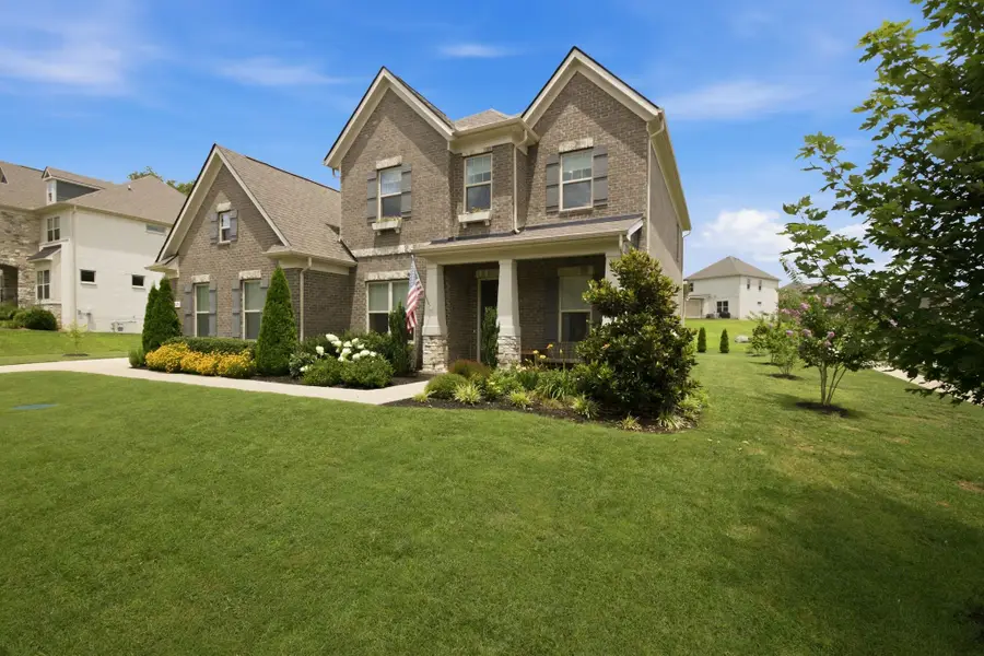 3229 Chase Point Dr, Franklin, TN 37067 - #3