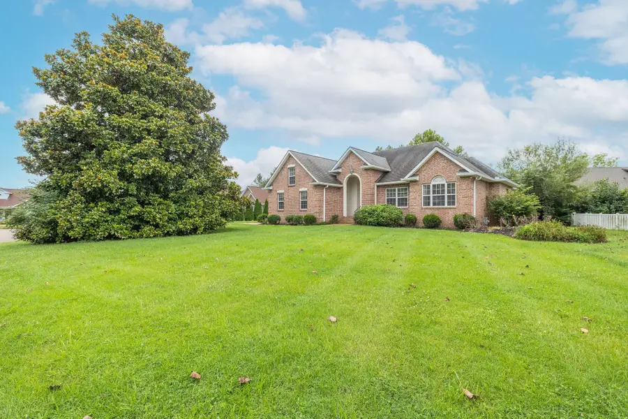 1406 Gray Fox Ln, Spring Hill, TN 37174 - #3