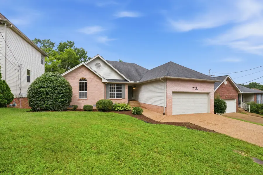 1004 Cobble Pl, Nashville, TN 37211 - #3