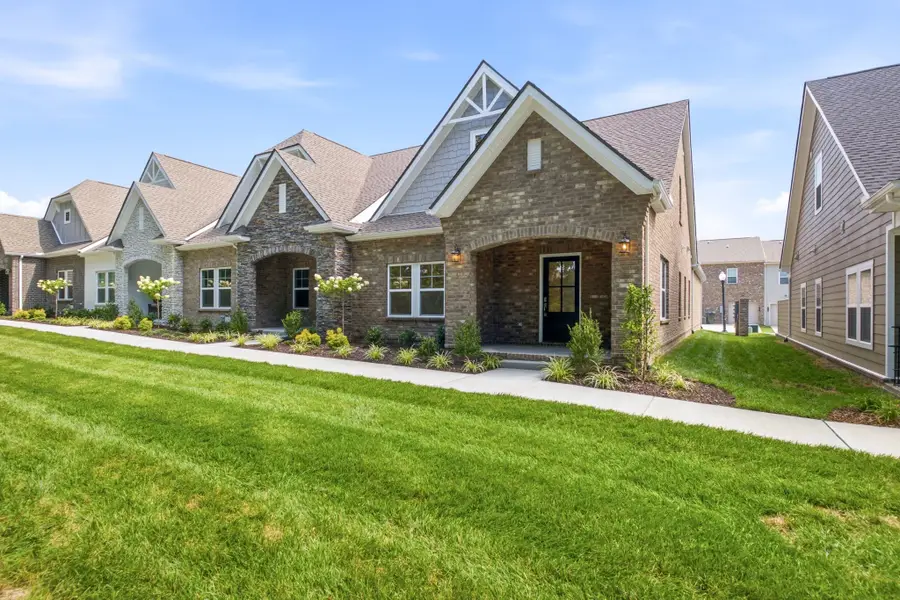734 Coburg Street, Gallatin, TN 37066 - #2