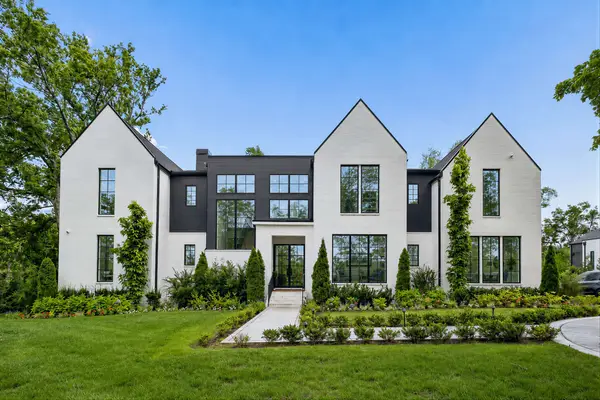 835 Battery Ln, Nashville, TN 37220