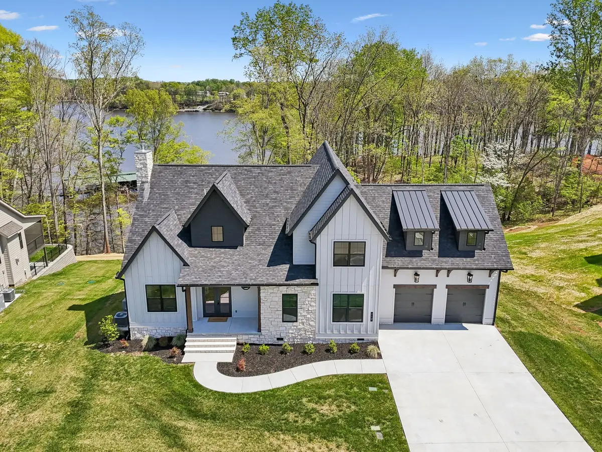 712 Fanning Bend Dr, Winchester, TN 37398 - #1