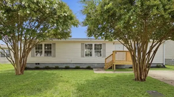125 Oceanfront Cir N, Antioch, TN 37013