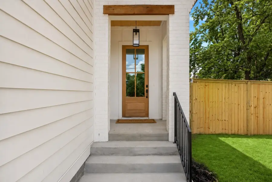 808 Newhall Dr, Nashville, TN 37206 - #3