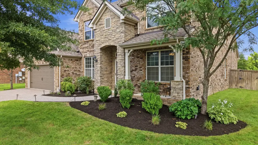 1045 Brixworth Dr, Thompsons Station, TN 37179 - #2