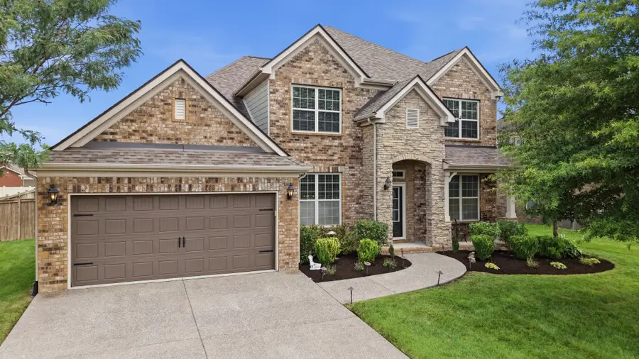 1045 Brixworth Dr, Thompsons Station, TN 37179 - #3