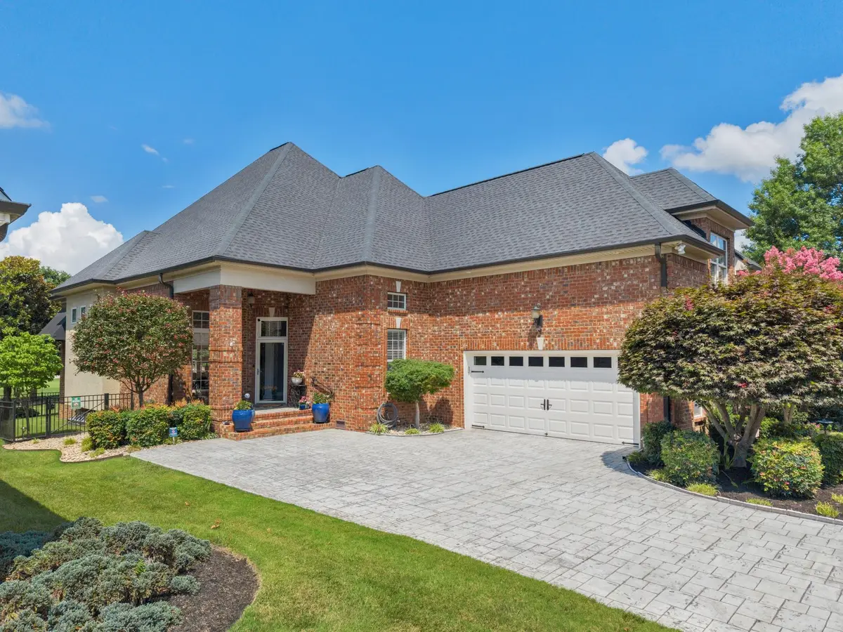1124 Fairvue Village Ln, Gallatin, TN 37066 - #1