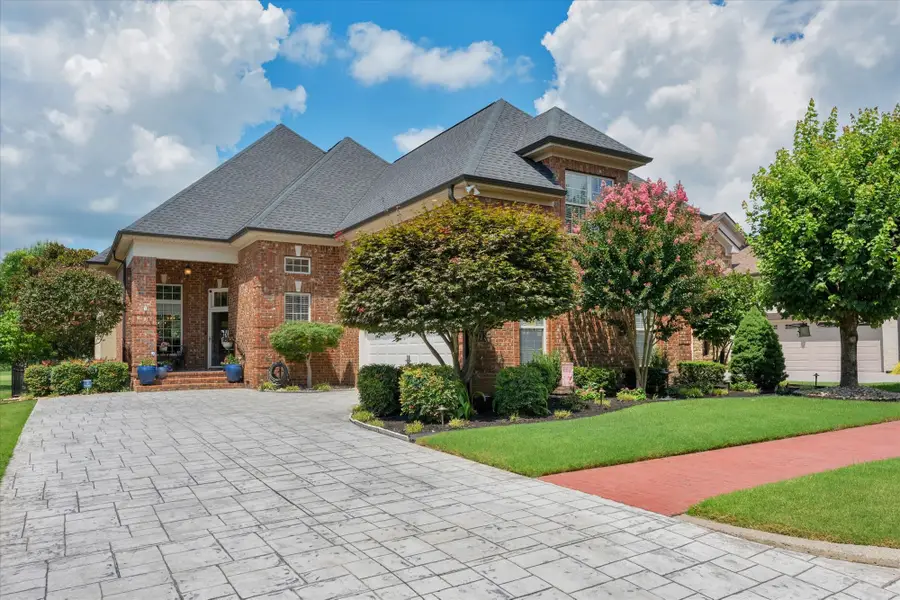 1124 Fairvue Village Ln, Gallatin, TN 37066 - #2