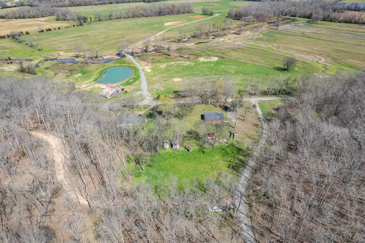 755 Briar Pond Rd, Centerville, TN 37033 - #1