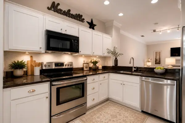 3110 W End Cir #2, Nashville, TN 37203