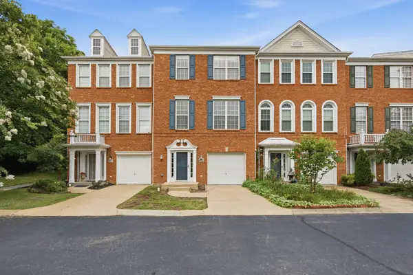 7252 Highway 70 S #402, Nashville, TN 37221