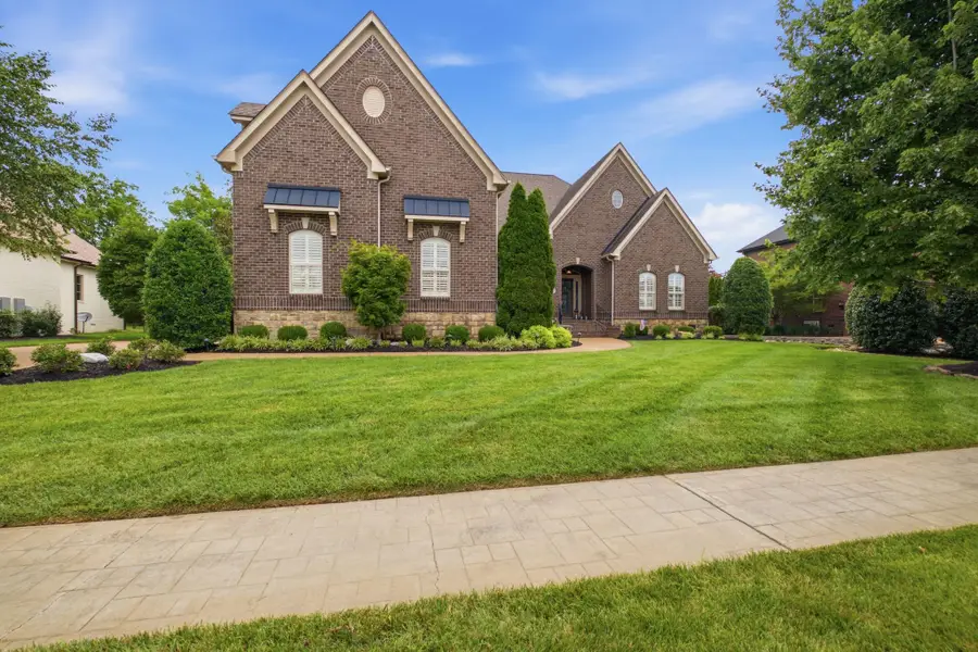 1203 Potter Ln, Gallatin, TN 37066 - #2