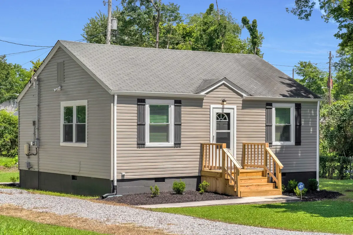 303 Park Ln, Clarksville, TN 37042 - #1