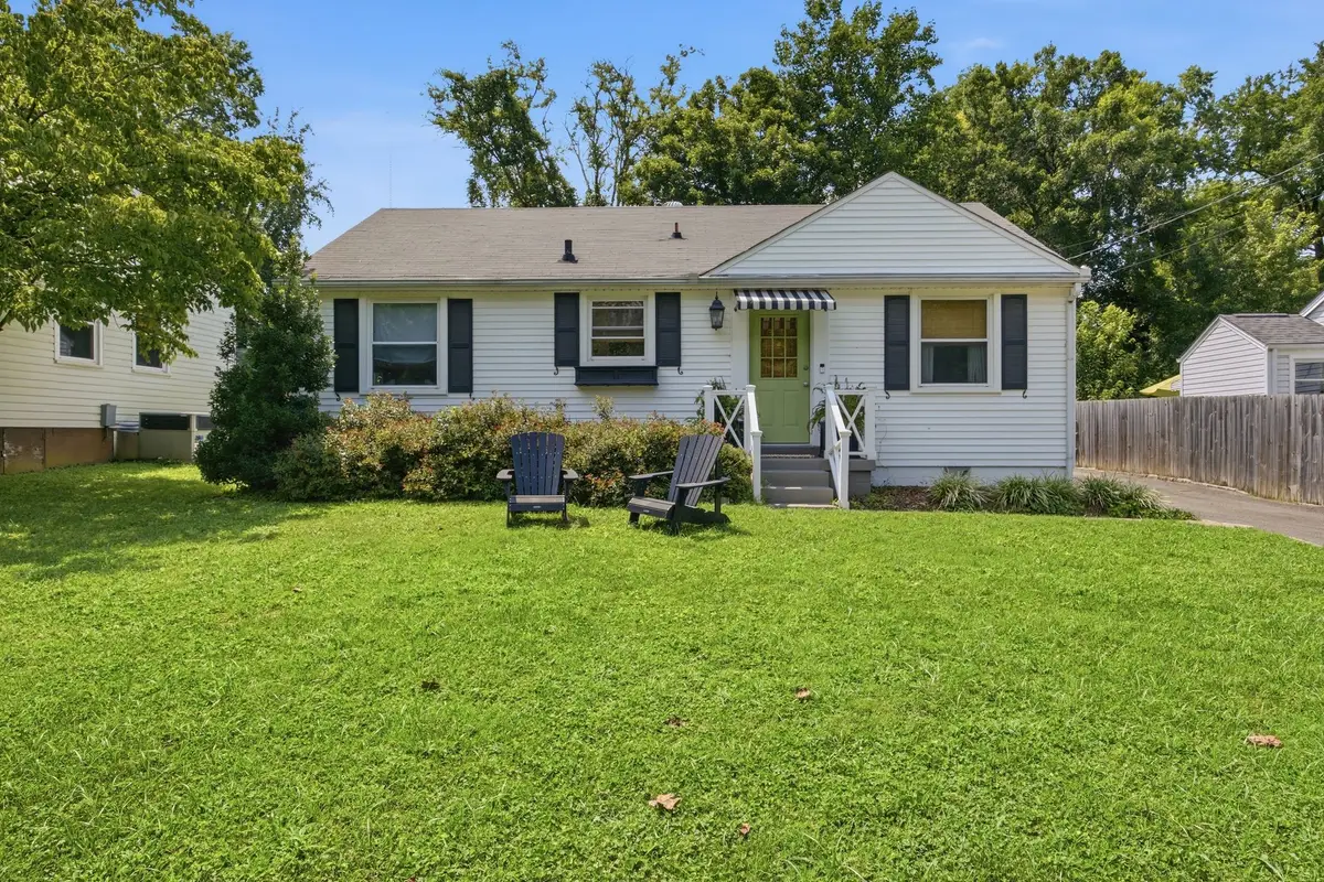 5625 Meadowcrest Ln, Nashville, TN 37209 - #1