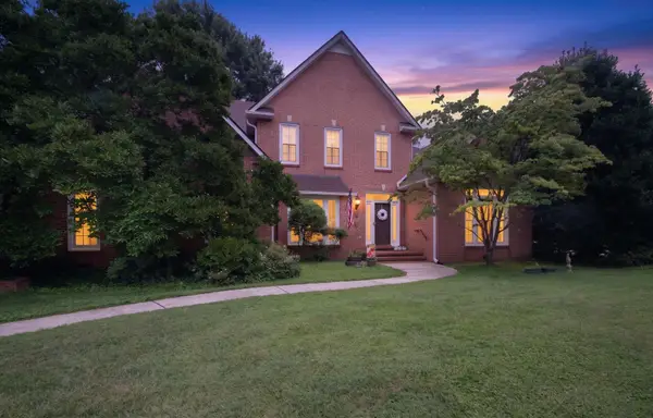 108 Fairways Blvd N, Tullahoma, TN 37388