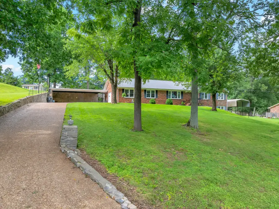 102 Jefferson Dr, Columbia, TN 38401 - #3