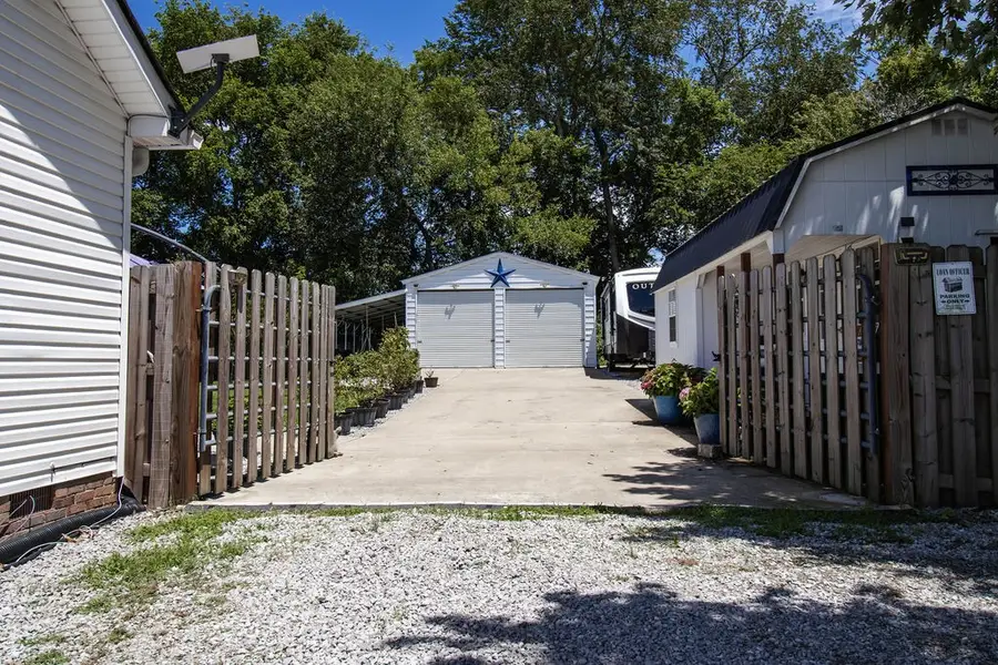 3928 Hearthstone Dr, Chapel Hill, TN 37034 - #3