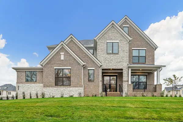 533 Divine Ct, Arrington, TN 37014