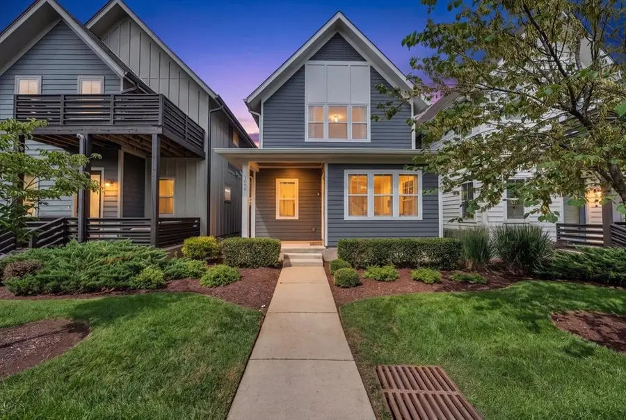 1079 Treaty Oaks Dr, Nashville, TN 37209 - #2