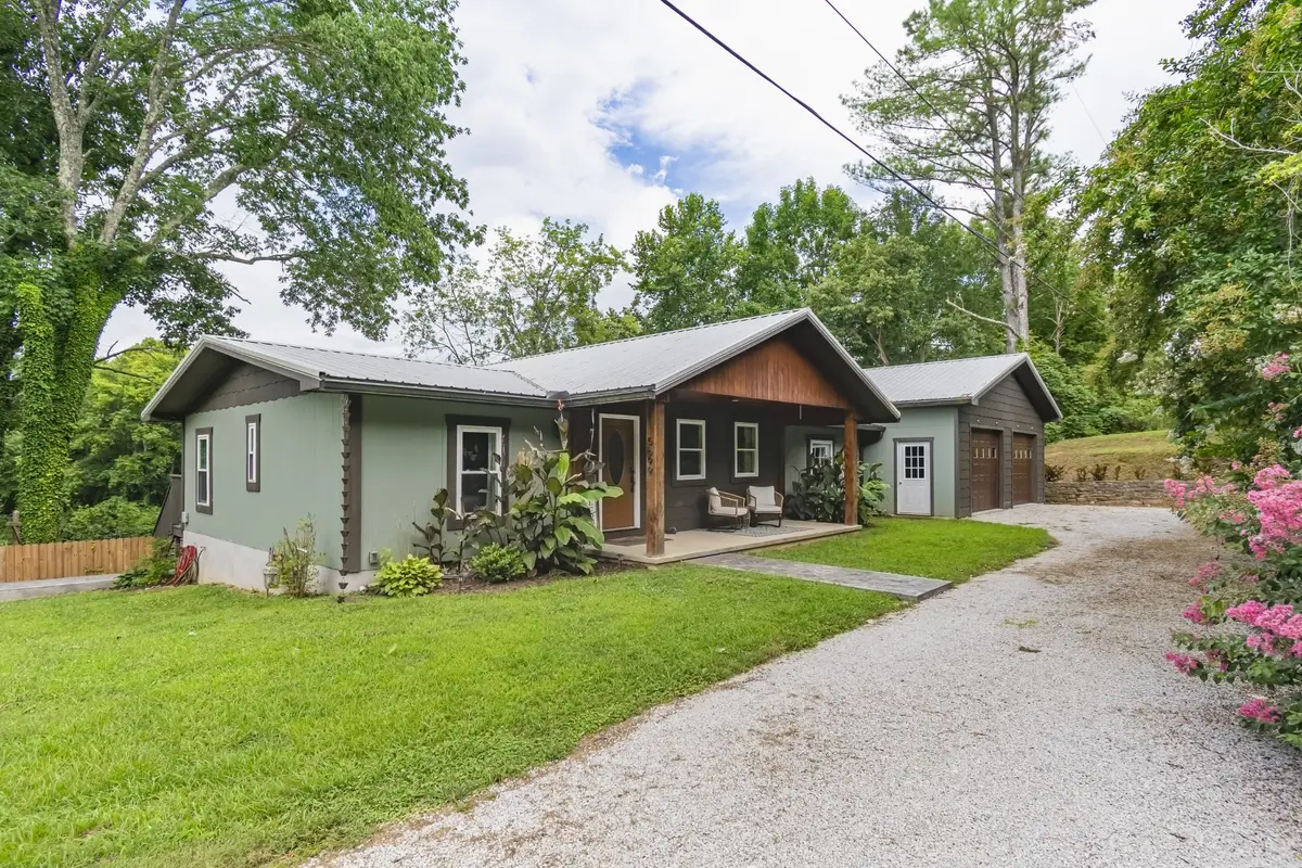 5699 S Main St, Lobelville, TN 37097 - #1