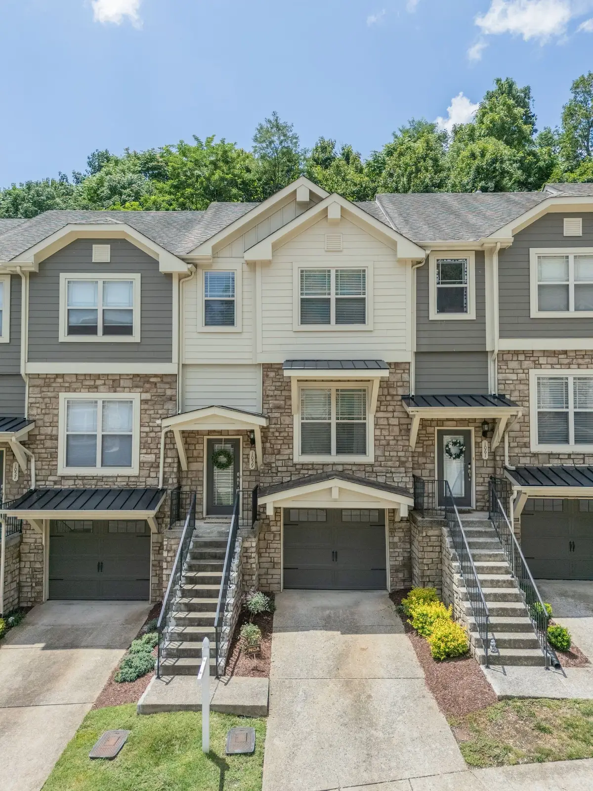 1059 Woodbury Falls Dr, Nashville, TN 37221 - #1