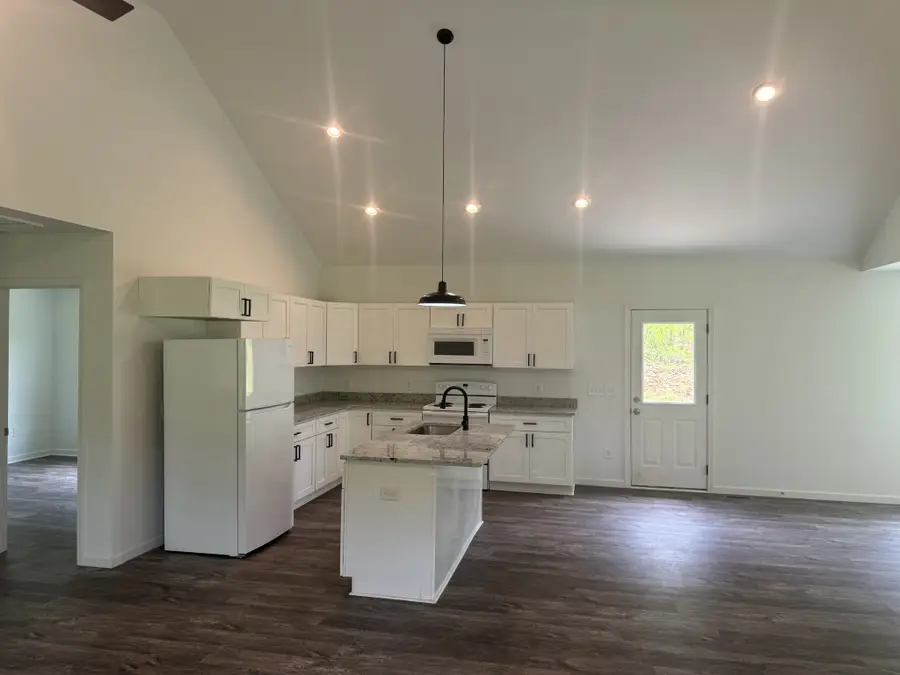 2075 Collier Rd, Lewisburg, TN 37091 - #3