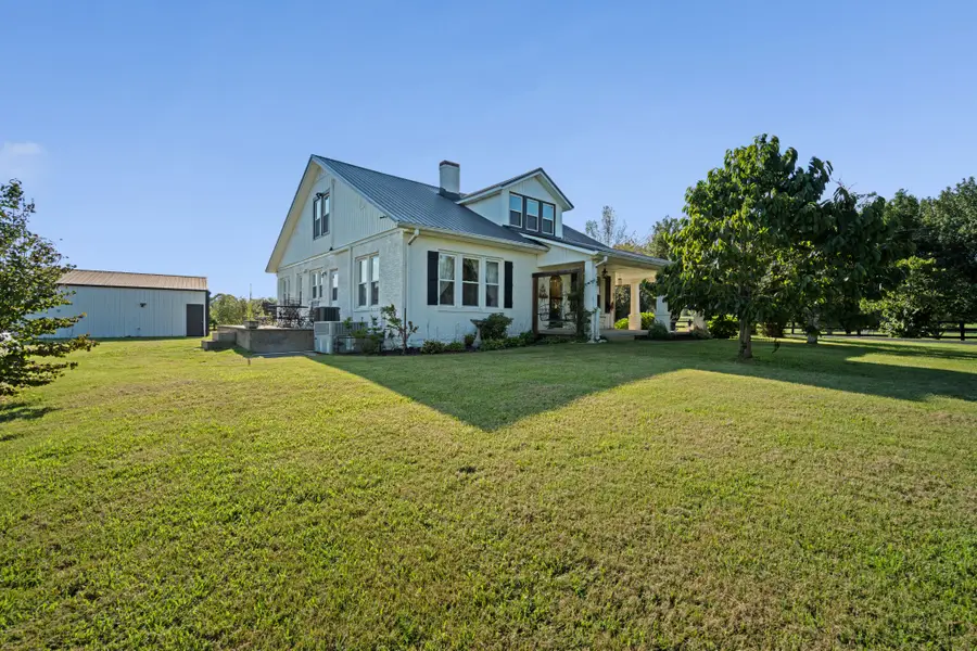 4525 Highway 231 S, Castalian Springs, TN 37031 - #2