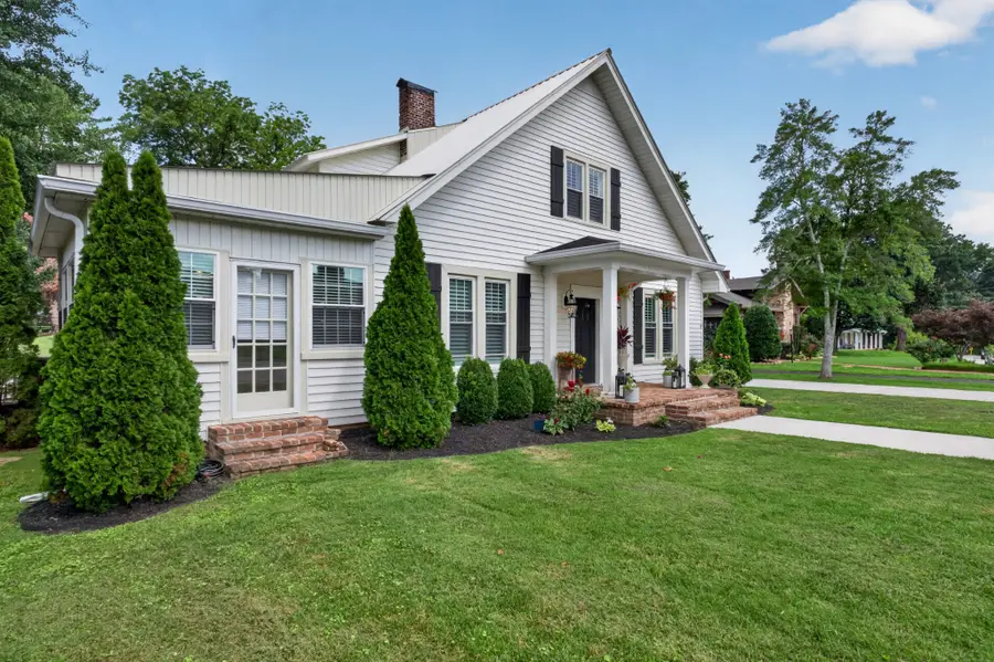 105 Ross Ave, McMinnville, TN 37110 - #3