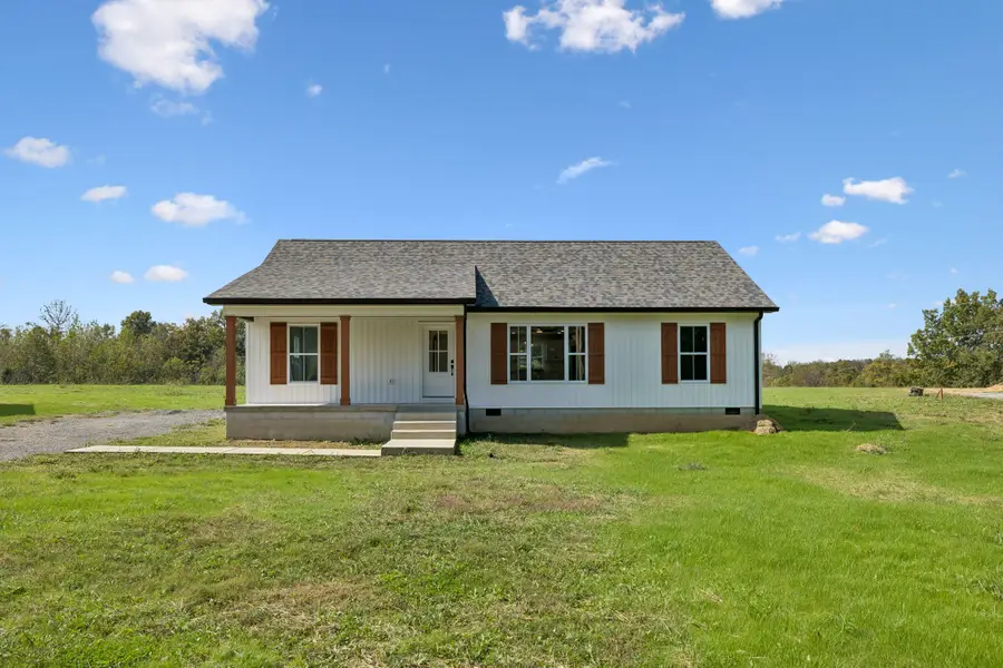 339 Oakmere Ln, Lafayette, TN 37083 - #2