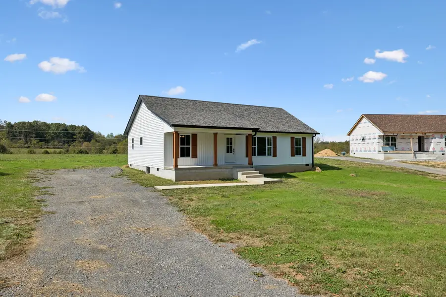 339 Oakmere Ln, Lafayette, TN 37083 - #3