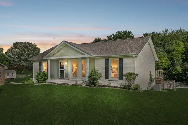 1990 Waywick Dr, Clarksville, TN 37043