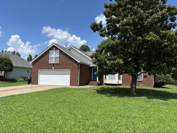 847 Isaac Dr, Clarksville, TN 37040