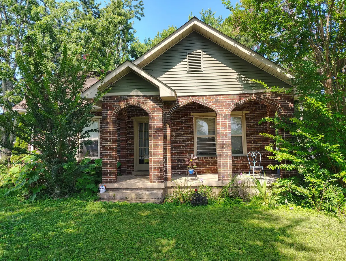 700 Red Boiling Springs Rd, Lafayette, TN 37083 - #1
