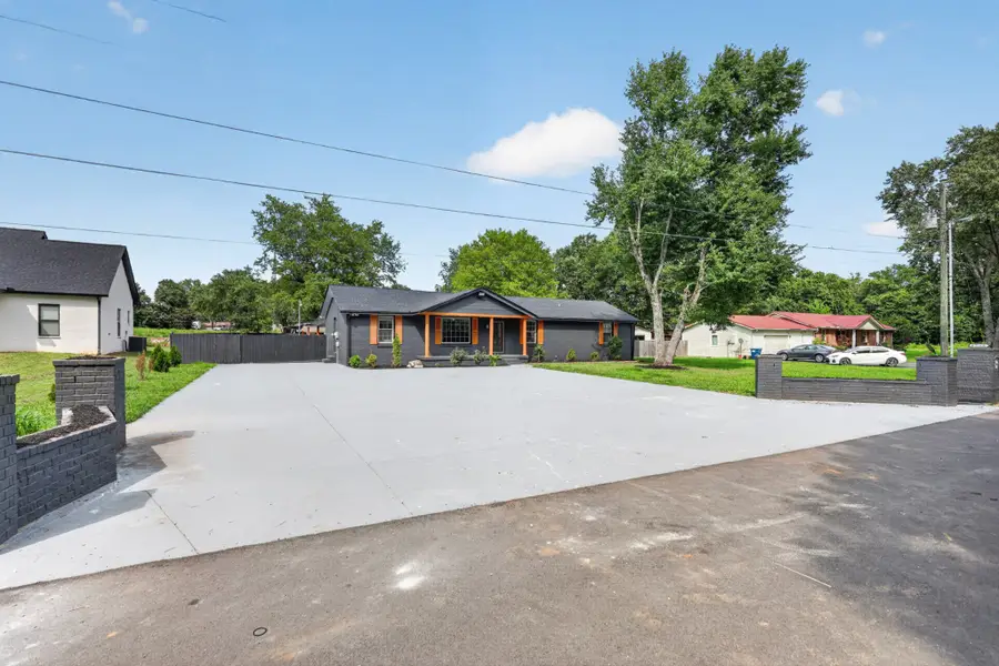 8716 Diane St, Murfreesboro, TN 37129 - #2